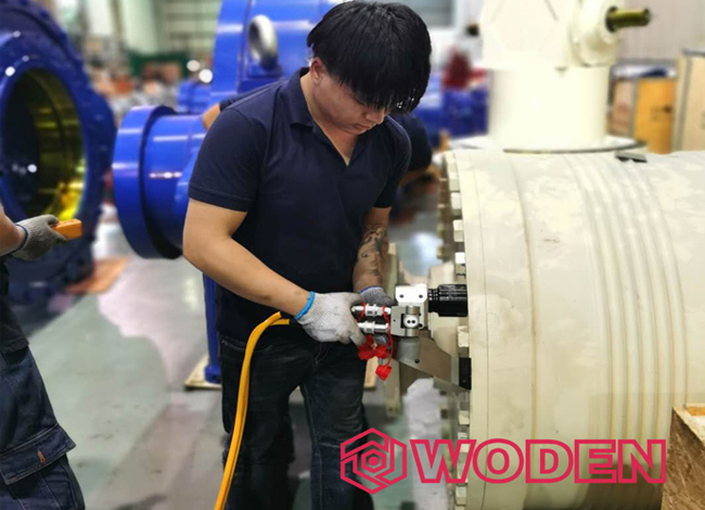 用户在使用杏盛液压扳手